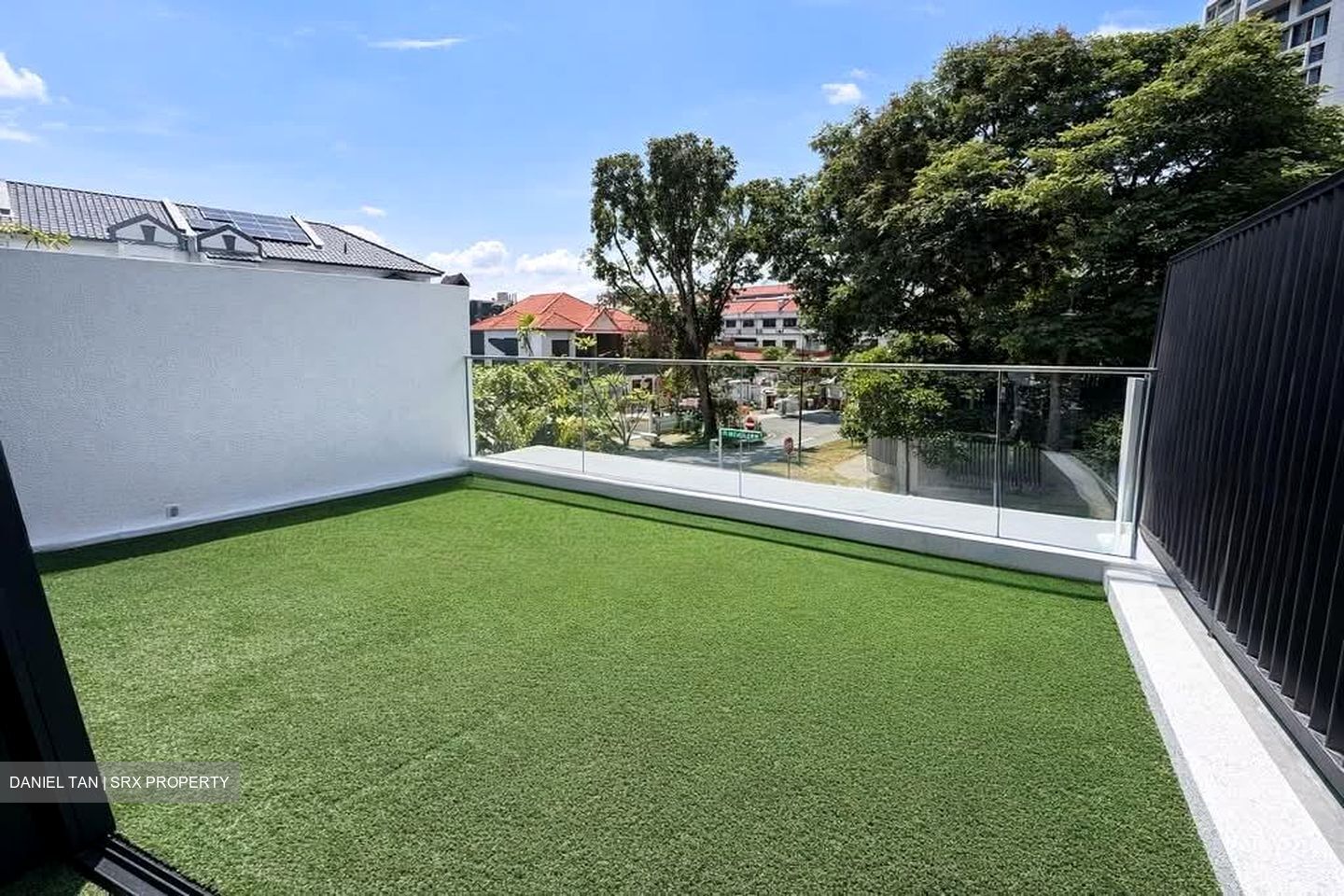 Florence Ville (D19), Terrace #574140141